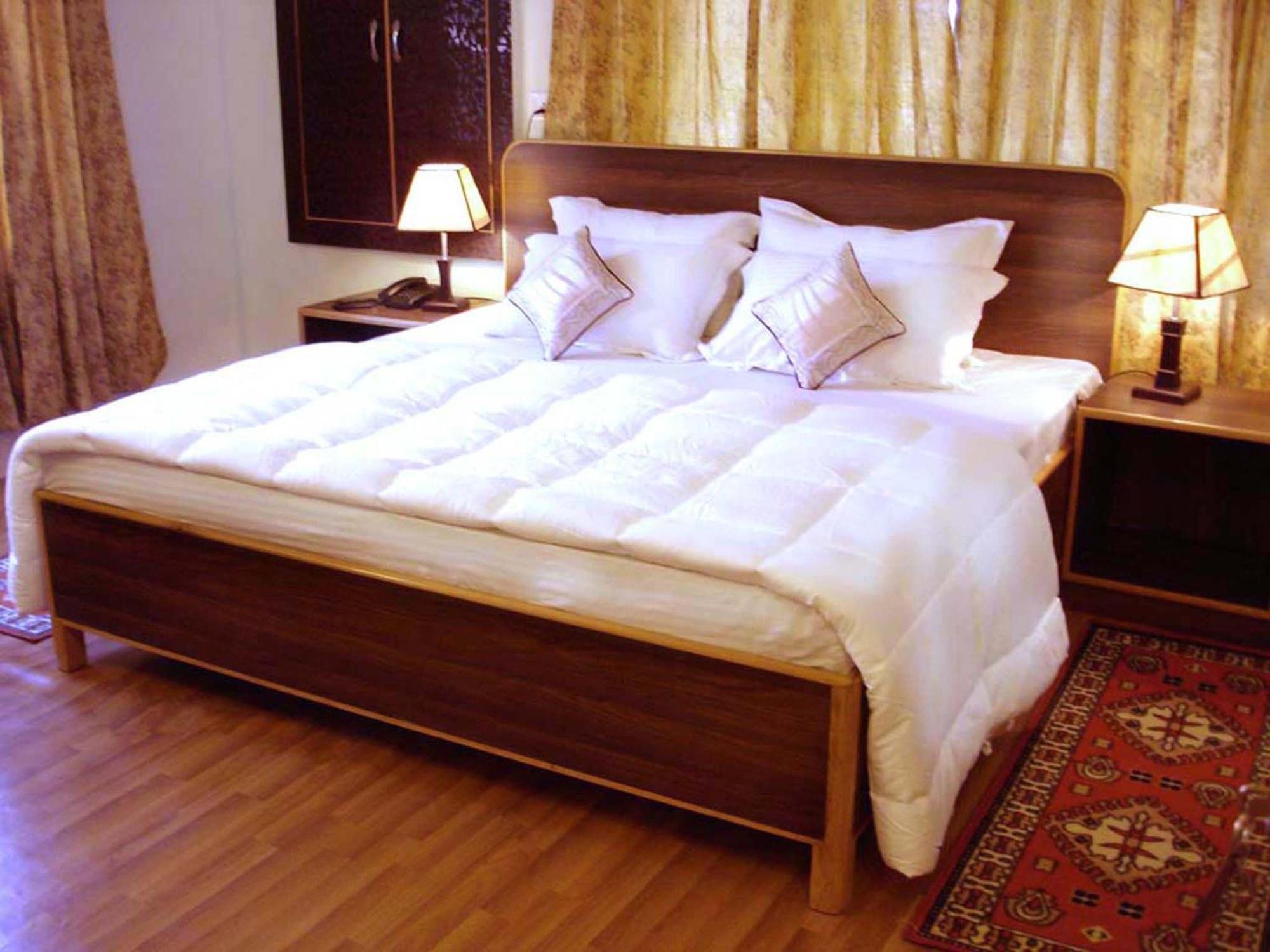 Ikraam Inn Bed & Breakfast Srīnagar Zewnętrze zdjęcie