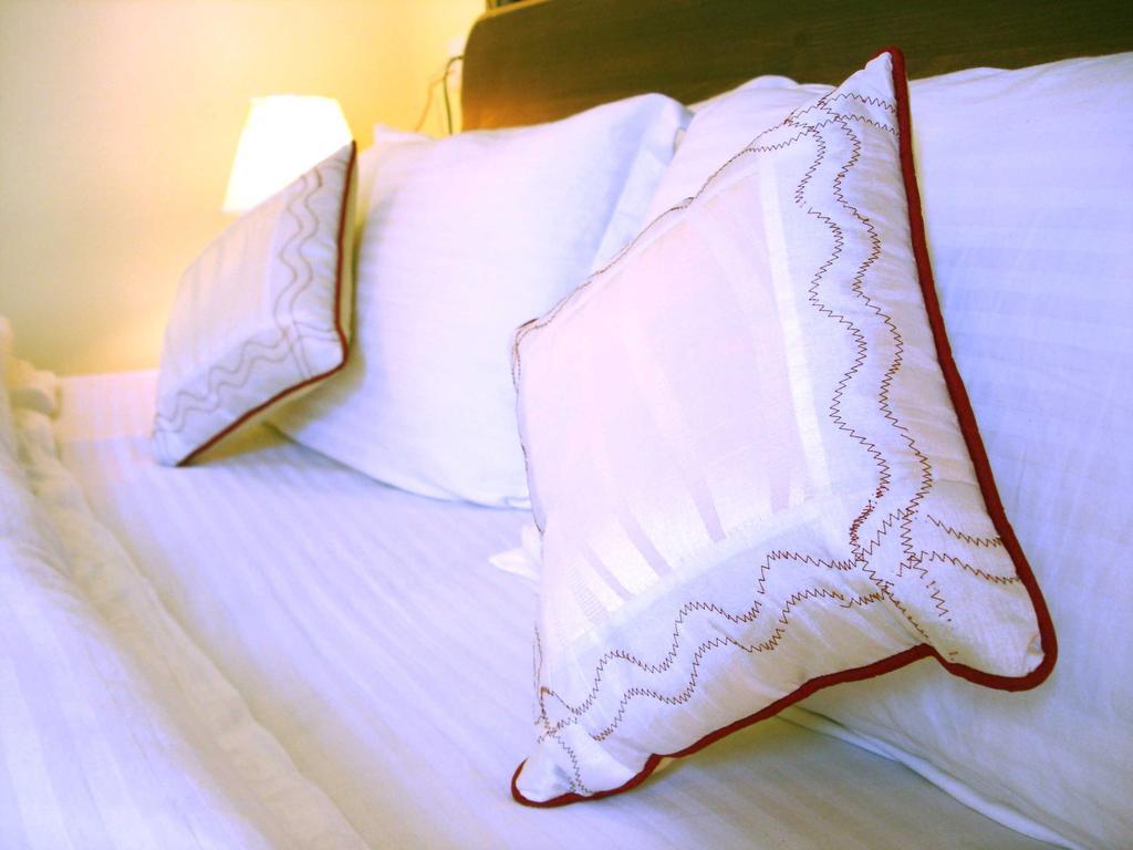 Ikraam Inn Bed & Breakfast Srīnagar Zewnętrze zdjęcie